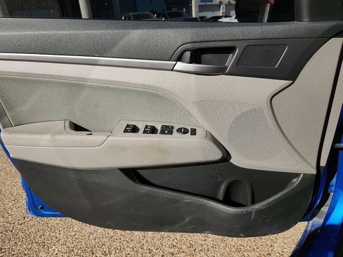 Used 2018 Hyundai Elantra SEL image 15