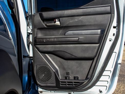 Used 2024 Toyota Tacoma TRD Off-Road image 12