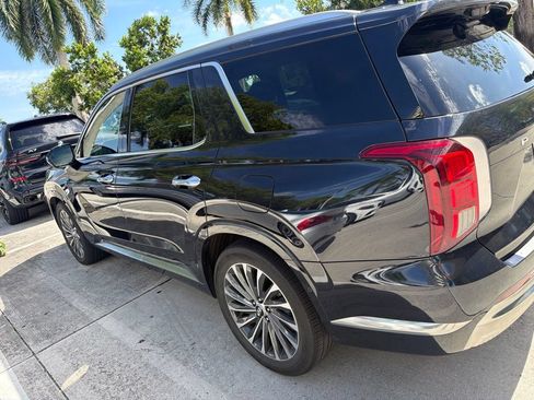 Used 2024 Hyundai Palisade Calligraphy FWD image 5