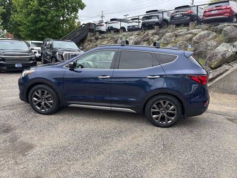 Used 2018 Hyundai Santa Fe Sport AWD/4WD image 3