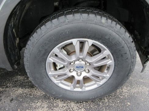 Used 2019 Ford F150 Lariat w/ Trailer Tow Package AWD/4WD image 10