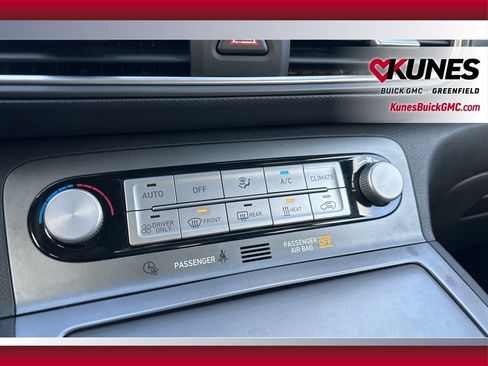 Used 2021 Hyundai Kona SEL image 26