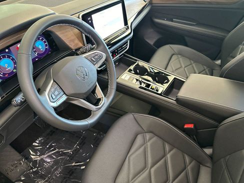 New 2026 Volkswagen Atlas SE AWD/4WD image 9