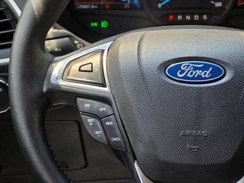 Used 2019 Ford Edge SEL w/ Equipment Group 201A FWD image 15