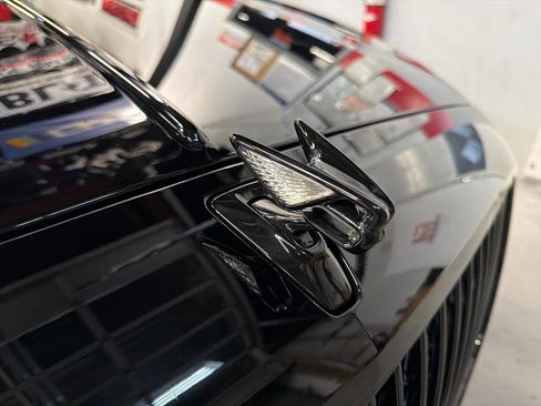 Used 2022 Bentley Flying Spur V8 image 11