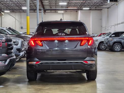 Used 2022 Hyundai Tucson SEL w/ Convenience + Premium Package FWD image 8