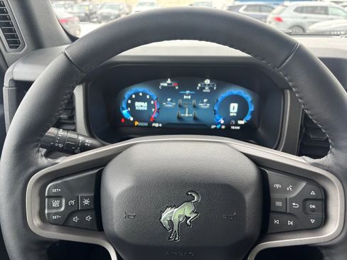 New 2025 Ford Bronco Badlands image 8