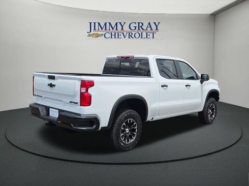 New 2026 Chevrolet Silverado 1500 ZR2 w/ LPO, Dark Essentials Package AWD/4WD image 5