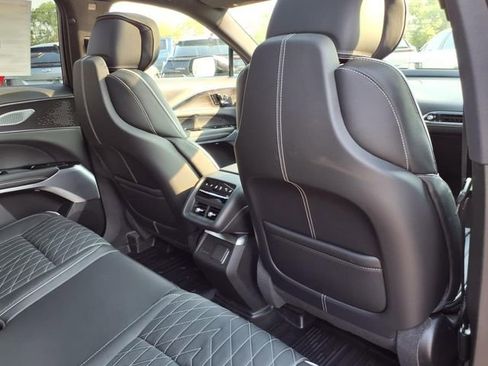 New 2026 Cadillac Lyriq V w/ Exterior Carbon Fiber Package image 20