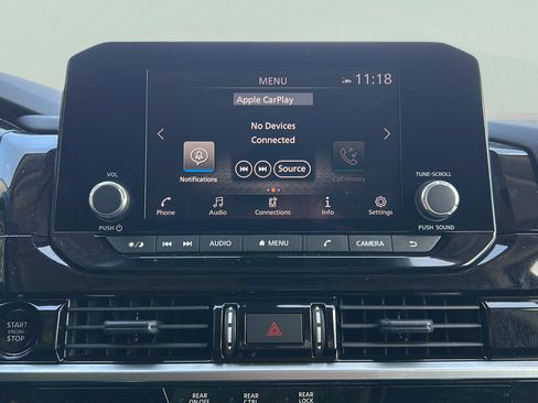 Used 2025 Nissan Pathfinder SV w/ SV Premium Package FWD image 19