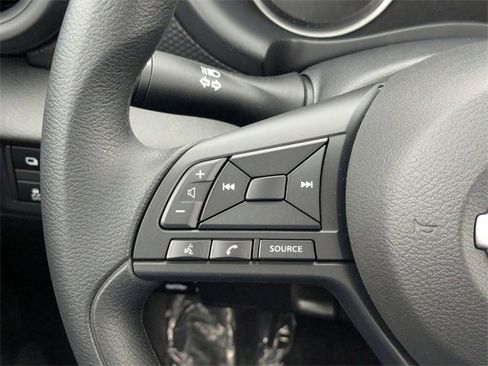 New 2025 Nissan Kicks Play S image 17