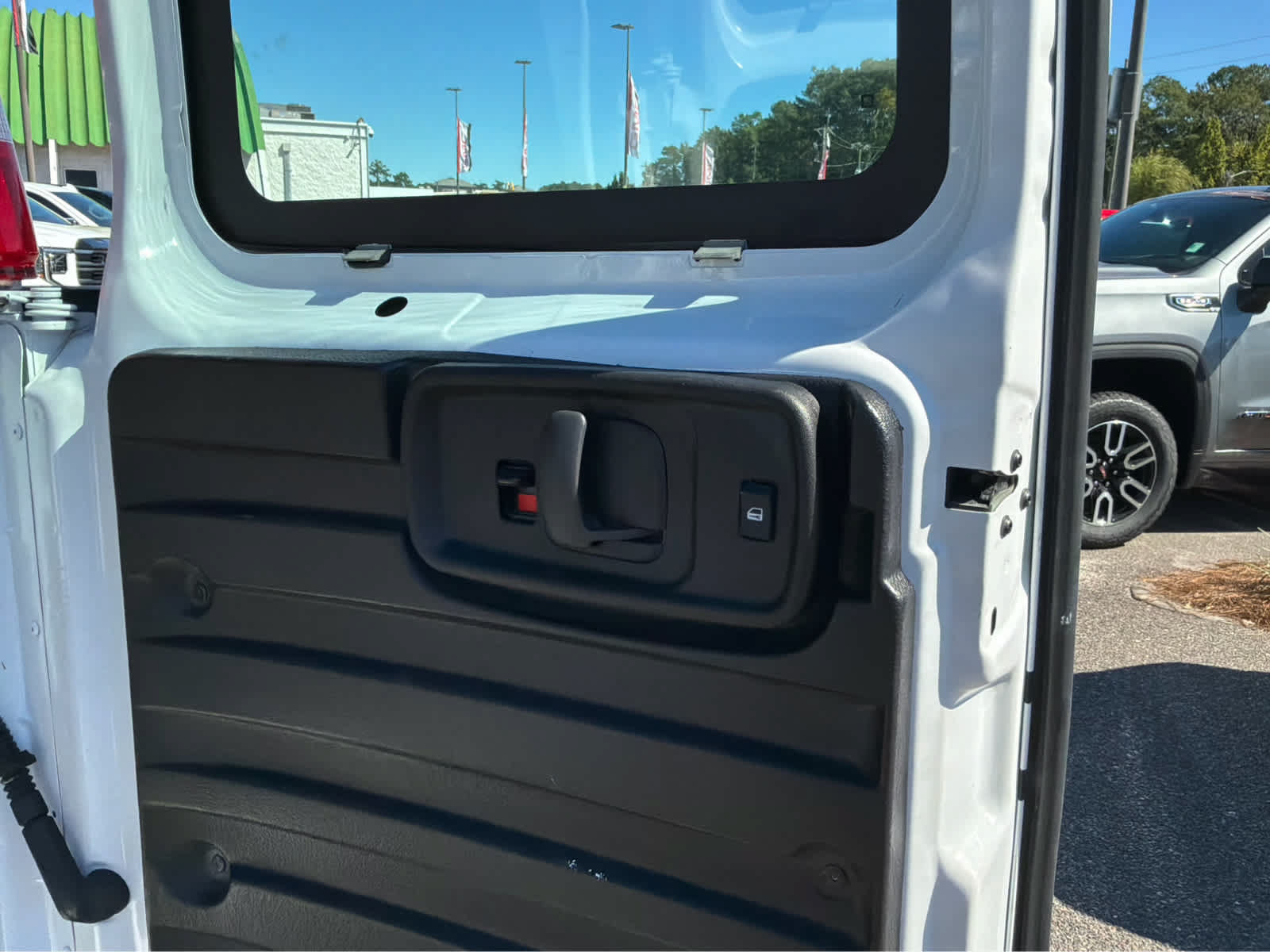 Used 2025 GMC Savana 2500 w/ Driver Convenience Package RWD image 12