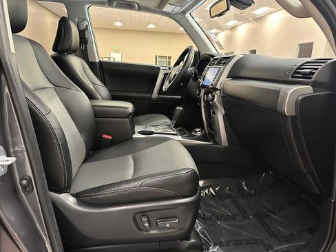 Certified 2021 Toyota 4Runner SR5 Premium w/ Moonroof Package AWD/4WD image 27