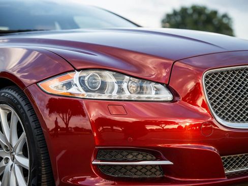 Used 2012 Jaguar XJ image 56