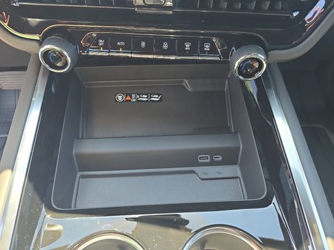 New 2026 Chevrolet Tahoe LT AWD/4WD image 18