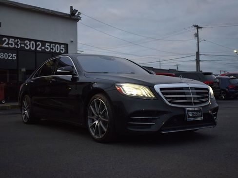 Used 2018 Mercedes-Benz S 560 S 560 w/ AMG Line Exterior image 3