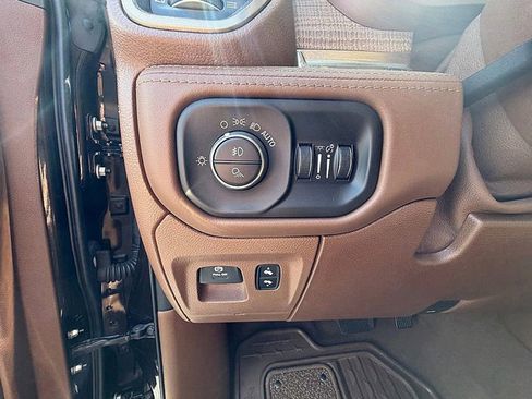 Used 2019 RAM 1500 Limited AWD/4WD image 39