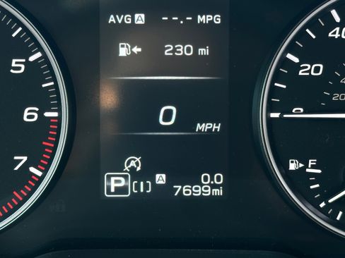 Used 2025 Subaru Crosstrek 2.0i Premium image 19