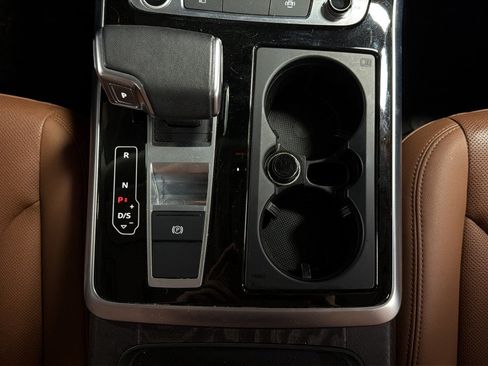 Used 2023 Audi Q8 Premium Plus w/ Premium Plus Package AWD/4WD image 38