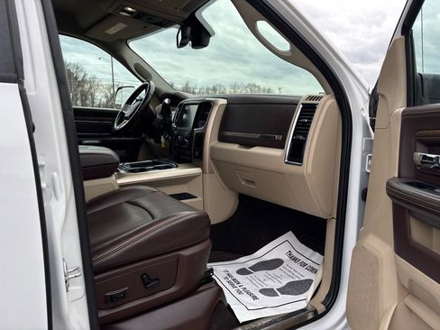 Used 2016 RAM 3500 Laramie Longhorn image 31
