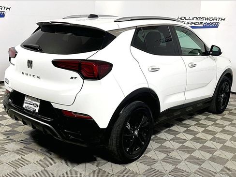 Used 2024 Buick Encore GX Sport Touring w/ Comfort Package image 9