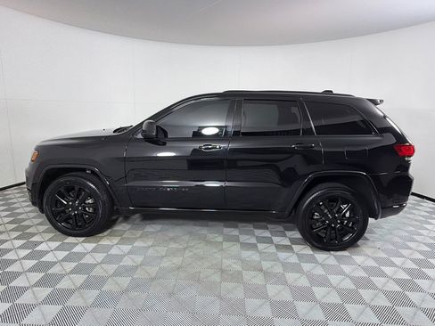 Used 2021 Jeep Grand Cherokee Laredo X AWD/4WD image 7