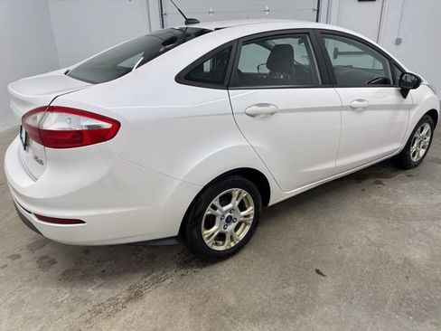 Used 2016 Ford Fiesta SE image 5