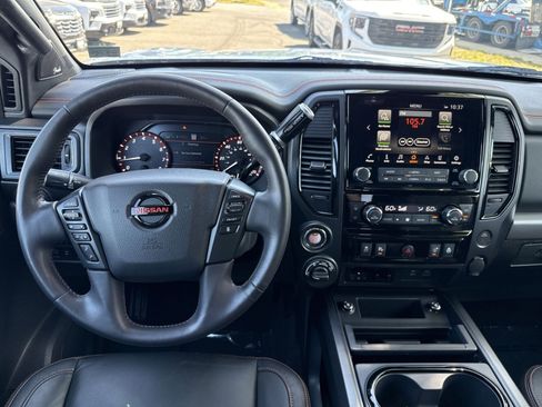 Used 2021 Nissan Titan PRO-4X w/ Pro-4x Convenience Package AWD/4WD image 16