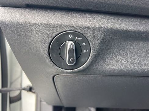 Used 2024 Volkswagen Jetta S image 10