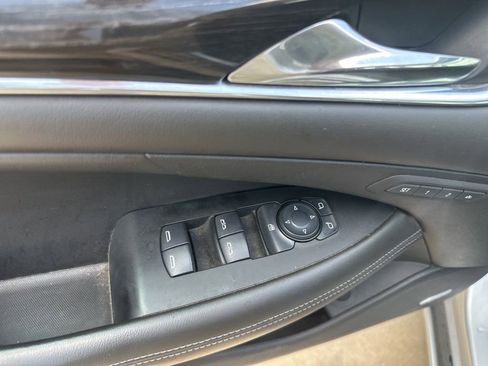 Used 2017 Buick LaCrosse Premium w/ Driver Confidence Package #2 FWD image 8