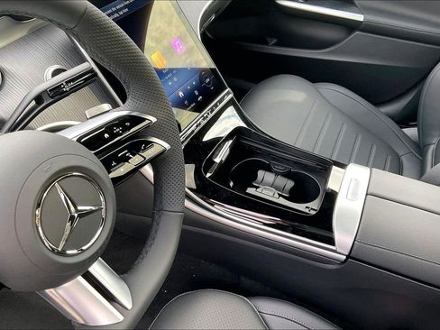 New 2026 Mercedes-Benz C 300 4MATIC Sedan image 8