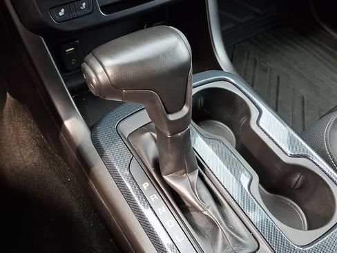 Used 2018 Chevrolet Colorado Z71 AWD/4WD image 14