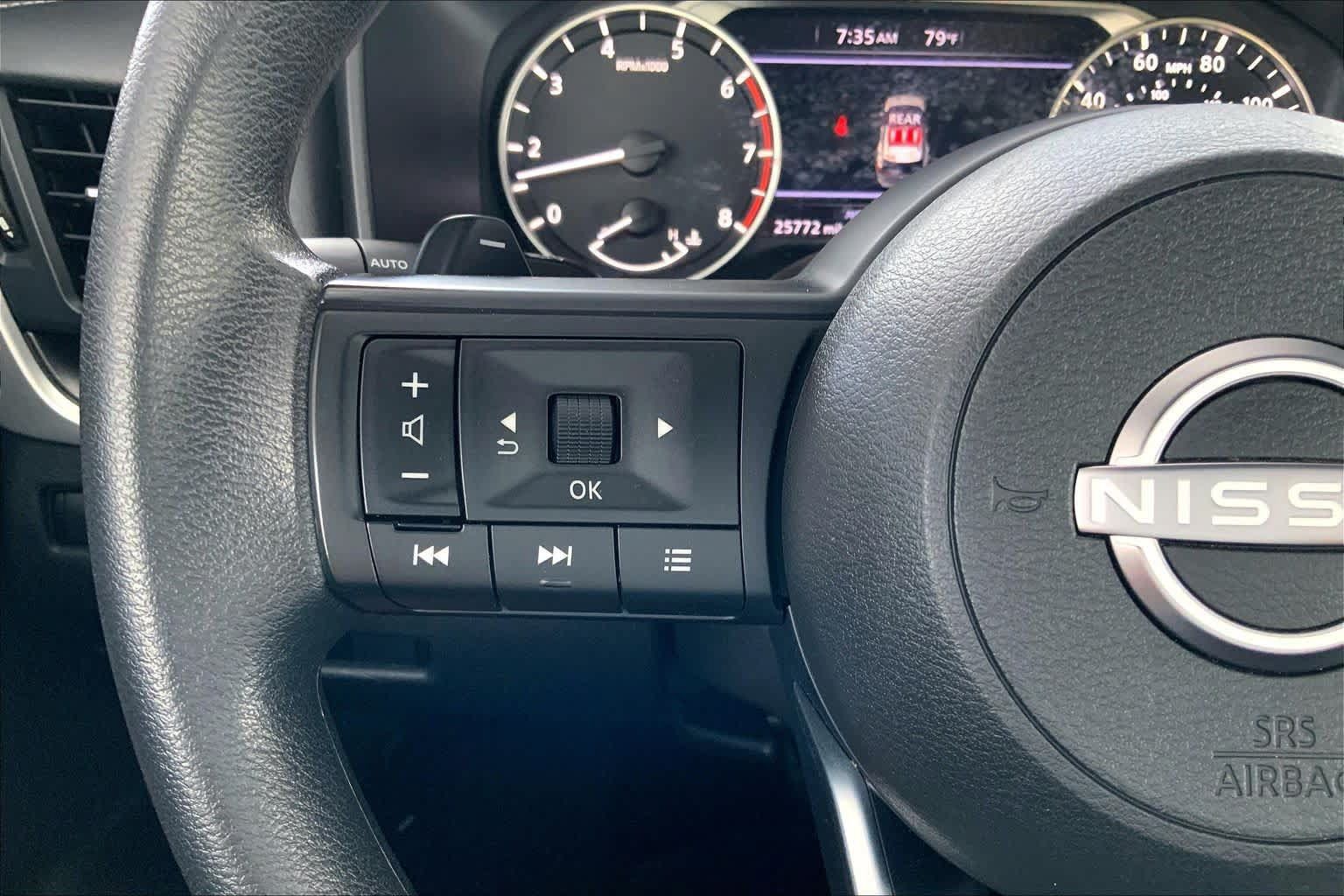 Used 2024 Nissan Rogue SV AWD/4WD image 23