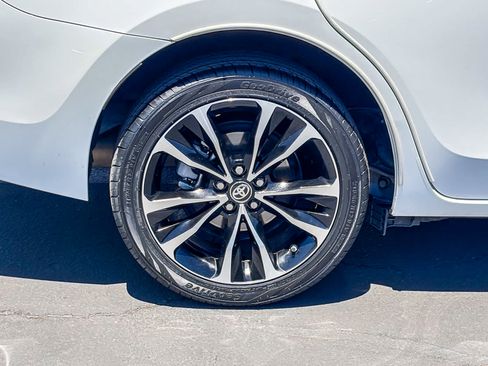 Used 2019 Toyota Corolla SE FWD image 10