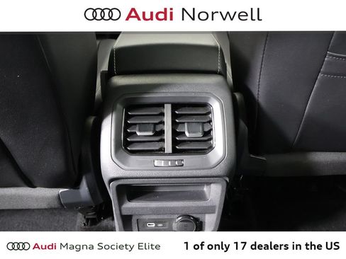 Used 2024 Volkswagen Tiguan SE R-Line AWD/4WD image 19