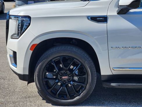 Used 2023 GMC Yukon SLT image 5