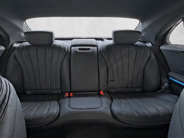 Used 2023 Mercedes-Benz S 500 4MATIC image 28
