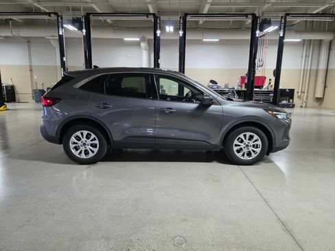 Used 2023 Ford Escape Active FWD image 8