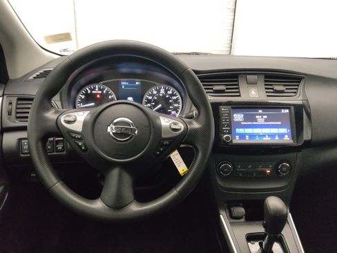 Used 2019 Nissan Sentra S image 22