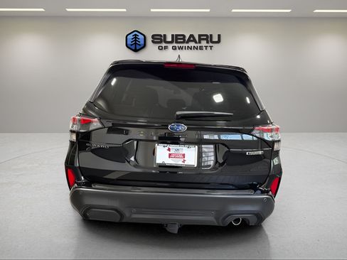 Certified 2025 Subaru Forester Touring AWD/4WD image 4