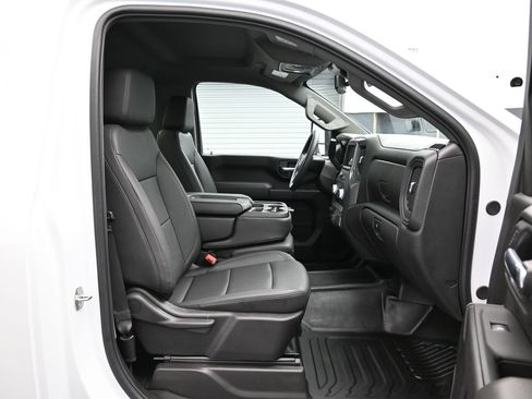 Used 2024 GMC Sierra 2500 Pro w/ Convenience Package RWD image 11