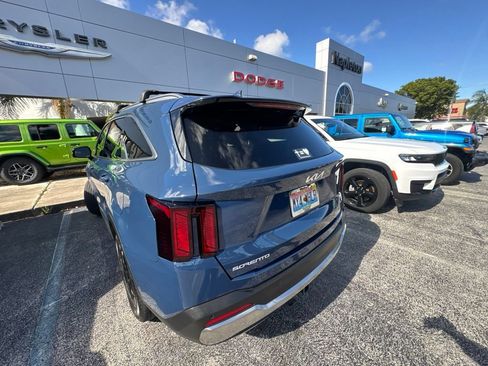 Used 2025 Kia Sorento S w/ Panoramic Sunroof Package FWD image 28