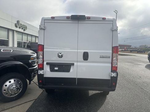 New 2026 RAM ProMaster 1500 w/ Convenience Group FWD image 9