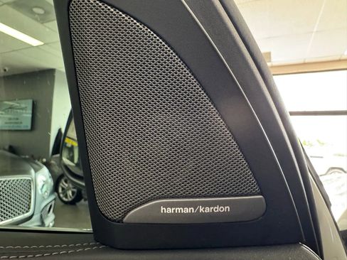 Used 2023 BMW X7 xDrive40i w/ Premium Package image 40