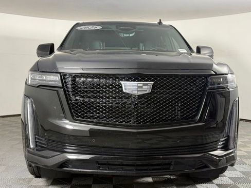 Used 2024 Cadillac Escalade Sport w/ LPO, ONYX Package AWD/4WD image 9