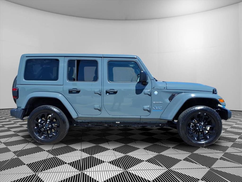 Certified 2024 Jeep Wrangler Unlimited Sahara AWD/4WD image 31