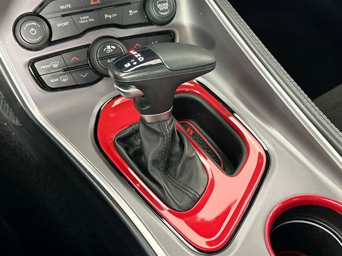 Used 2022 Dodge Challenger GT w/ Plus Package image 16