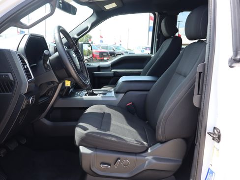 Used 2016 Ford F150 XLT w/ Equipment Group 302A Luxury AWD/4WD image 9