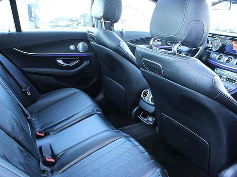 Used 2018 Mercedes-Benz E 300 image 27