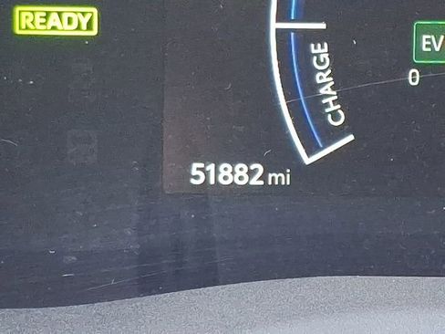 Used 2025 Toyota Camry SE w/ Convenience Package FWD image 19